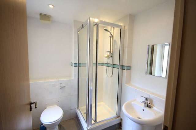  Image of 2 bedroom Apartment to rent in Branagh Court Reading RG30 at Constitution Road  Reading, RG30 2QX