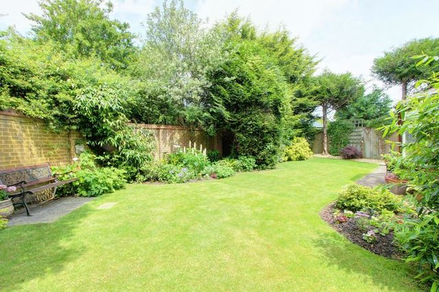  Image of 5 bedroom Detached house for sale in Campion Drive Romsey SO51 at Campion Drive  Romsey, SO51 7RD