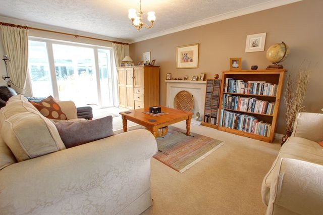  Image of 5 bedroom Detached house for sale in Campion Drive Romsey SO51 at Campion Drive  Romsey, SO51 7RD