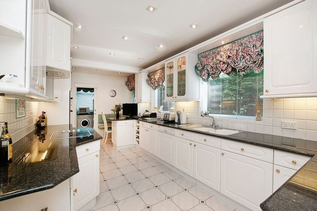  Image of 5 bedroom Detached house for sale in Canons Drive Canons Park Edgware HA8 at Canons Drive  Edgware, HA8 7QS