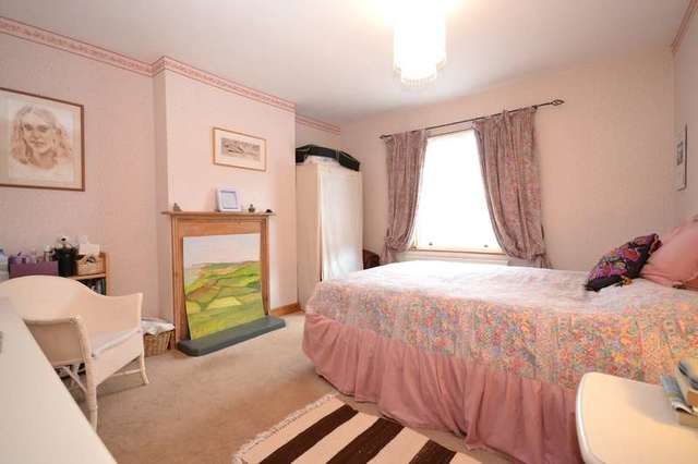  Image of 3 bedroom Cottage for sale in Castle Road Newport PO30 at Carisbrooke Isle Of Wight, PO30 1DT