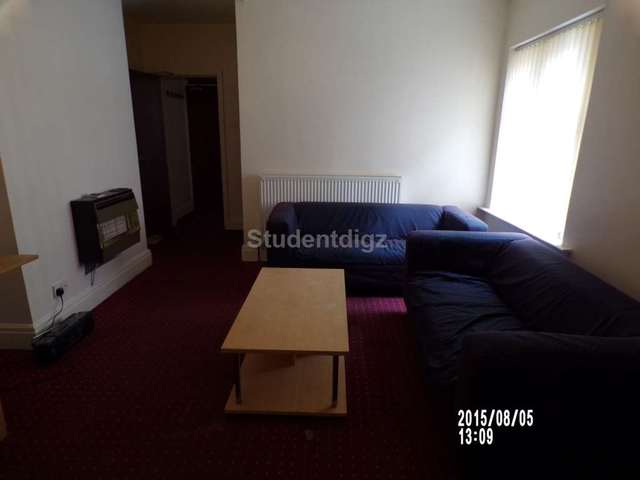  Image of 6 bedroom Detached house to rent in Carlton Road Salford M6 at Carlton Road  Salford, M6 7EW