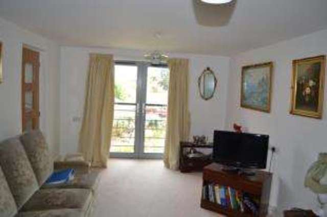  Image of 1 bedroom Flat for sale in Carnarvon Road Clacton-on-Sea CO15 at Carnarvon Road Clacton-On-Sea Clacton-on-Sea, CO15 6EE