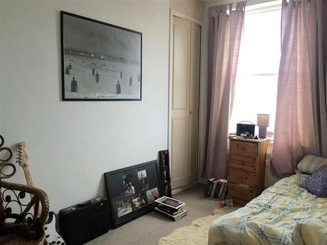  Image of 2 bedroom Flat for sale in Castle Hill Avenue Folkestone CT20 at Folkestone Kent Folkestone, CT20 2QT