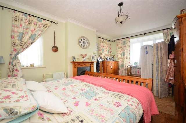  Image of 4 bedroom Bungalow for sale in Chalkland Rise Brighton BN2 at Woodingdean Brighton Brighton, BN2 6RJ
