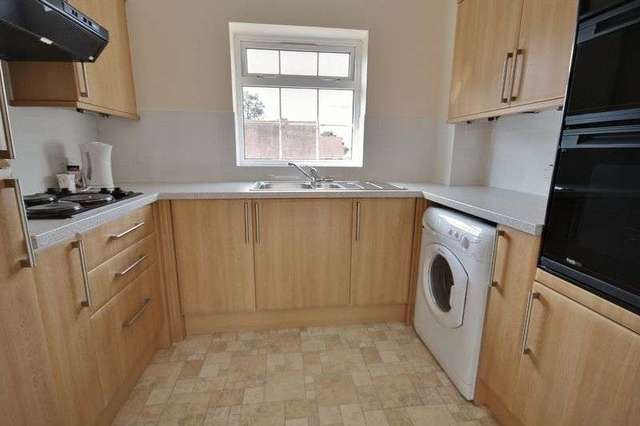  Image of 2 bedroom Flat for sale in Chanctonbury Walk Storrington Pulborough RH20 at Chanctonbury Walk Storrington Pulborough, RH20 4LT