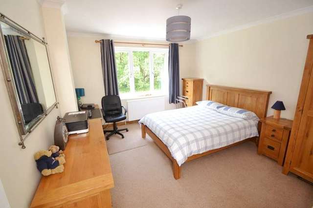  Image of 4 bedroom Detached house for sale in Bournemouth Road Chandler