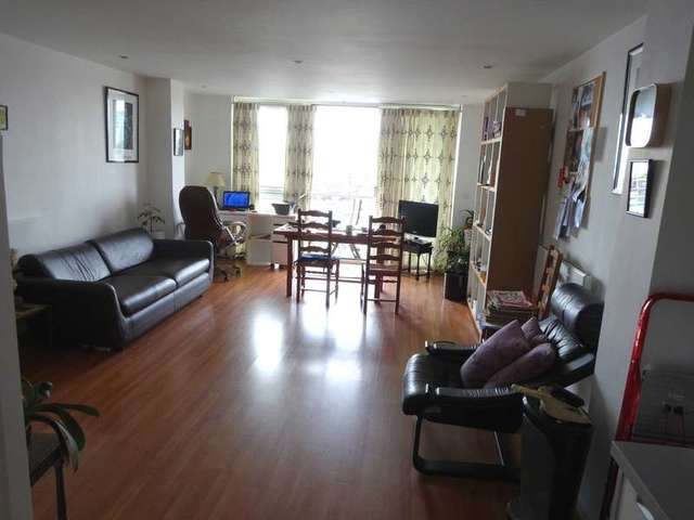  Image of 2 bedroom Flat for sale in Channel Way Ocean Village Southampton SO14 at Southampton Hampshire, SO14 3JB