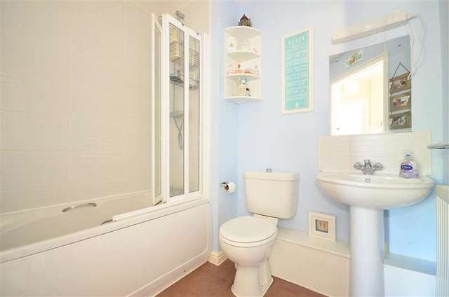  Image of 2 bedroom Apartment for sale in Chapman Way Haywards Heath RH16 at Haywards Heath West Sussex Haywards Heath, RH16 4UL