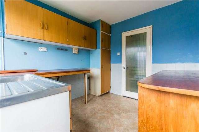  Image of 3 bedroom End of Terrace for sale in Cherry Hinton Road Cherry Hinton Cambridge CB1 at Cambridge, CB1 8DH