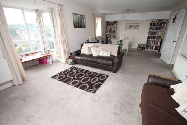  Image of 2 bedroom Apartment for sale in Macarthur Close Erith DA8 at Macarthur Close  Erith, DA8 1BQ