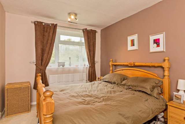  Image of 2 bedroom Maisonette for sale in Chiltern Park Avenue Berkhamsted HP4 at Chiltern Park Avenue  Berkhamsted, HP4 1EY