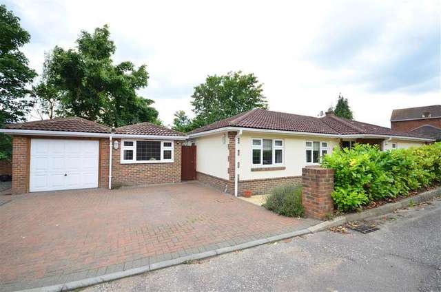  Image of 4 bedroom Bungalow for sale in Chisnall Road River Dover CT17 at River Dover Dover, CT17 0RH