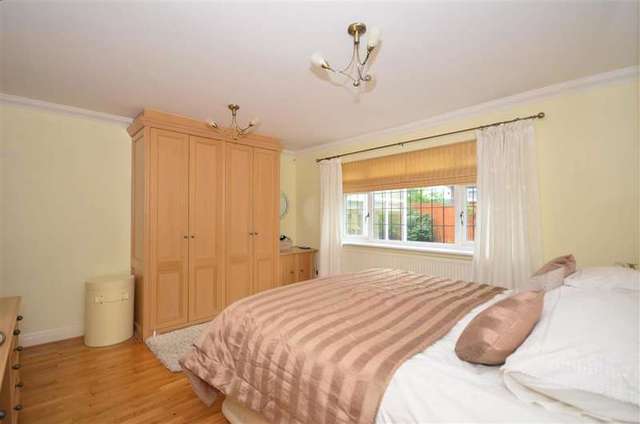  Image of 4 bedroom Bungalow for sale in Chisnall Road River Dover CT17 at River Dover Dover, CT17 0RH