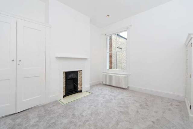  Image of 4 bedroom Terraced house for sale in Clapham Common West Side London SW4 at Clapham Common West Side  London, SW4 9AZ