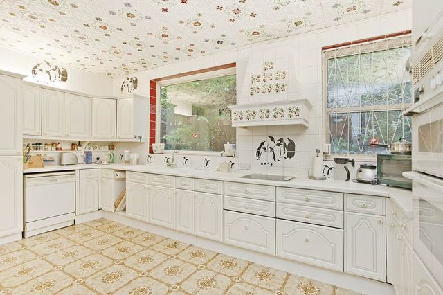 Image of 6 bedroom Detached house for sale in Coombe Park Kingston upon Thames KT2 at Coombe Park  Kingston Upon Thames, KT2 7JB
