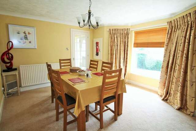  Image of 5 bedroom Detached house for sale in Orkney Road Cosham Portsmouth PO6 at Cosham Portsmouth Hampshire, PO6 3UE