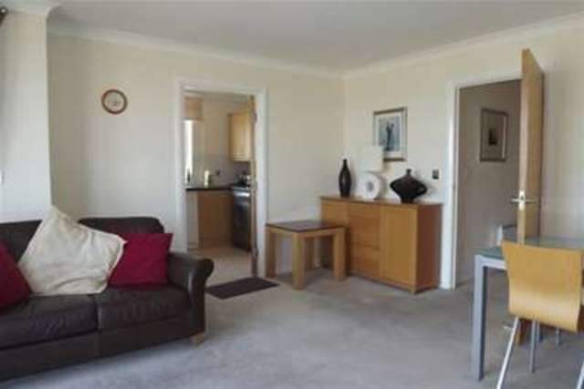  Image of 2 bedroom Flat to rent in Alencon Link Basingstoke RG21 at Basingstoke, RG21 7TZ