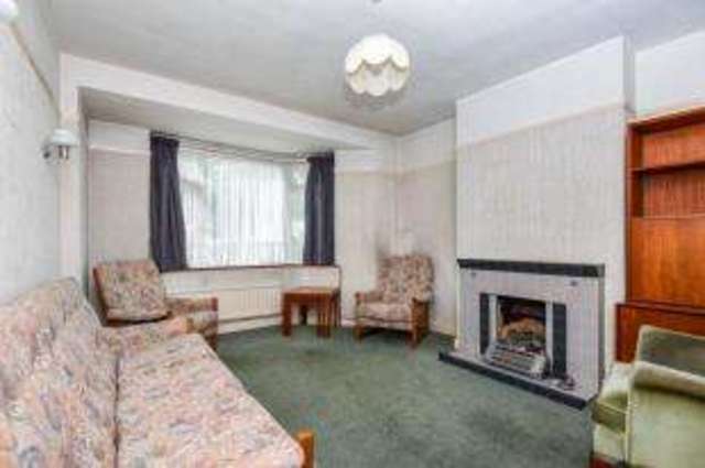  Image of 3 bedroom Detached house for sale in Croydon Road West Wickham BR4 at West Wickham  West Wickham, BR4 9HT