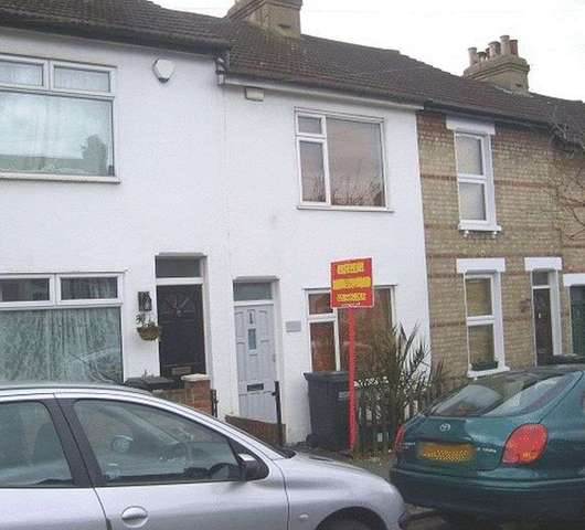  Image of 2 bedroom Terraced house for sale in Crunden Road South Croydon CR2 at Crunden Road  SOUTH CROYDON, CR2 6HD
