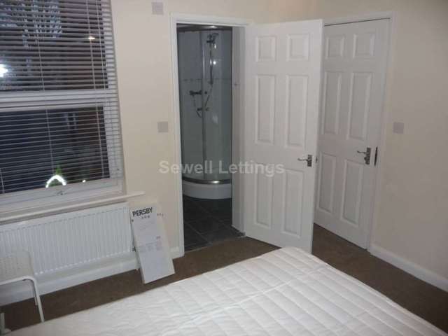  Image of 1 bedroom Detached house to rent in Culver Road Earley Reading RG6 at Culver Road  Reading, RG6 1QA