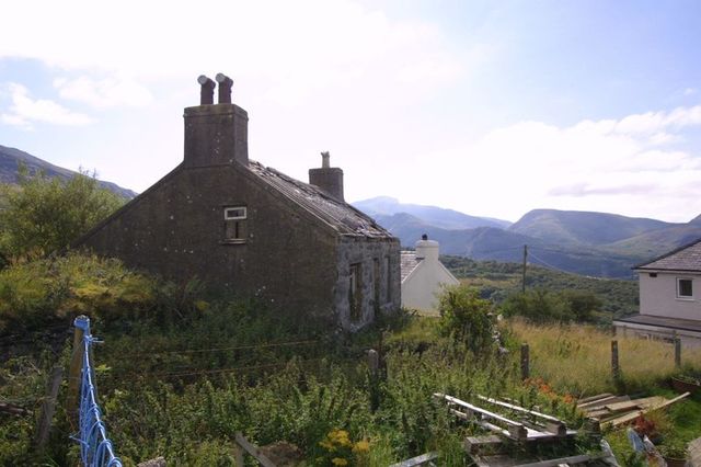 Image of 1 bedroom Cottage for sale in Dinorwic Caernarfon LL55 at Dinorwic Caernarfon, LL55 3EH