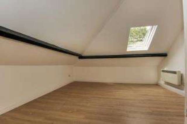  Image of 2 bedroom Flat for sale in Dornton Road South Croydon CR2 at South Croydon  Sanderstead, CR2 7DQ