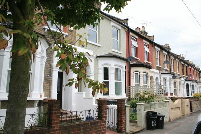  Image of 4 bedroom Terraced house to rent in Durrington Road London E5 at Durrington Road  London, E5 0HS