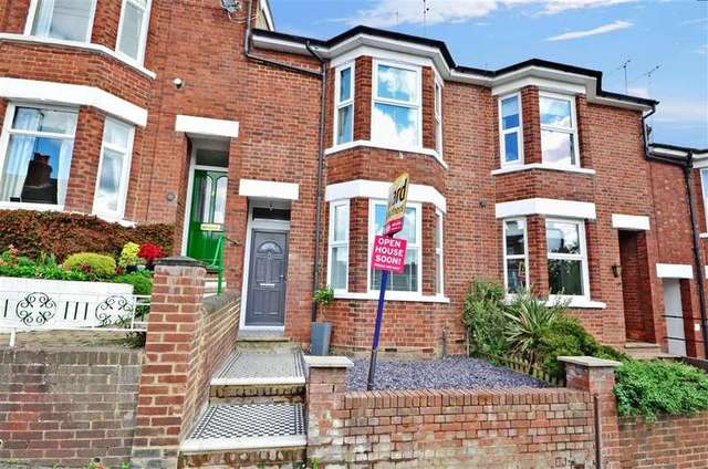  Image of 3 bedroom Terraced house for sale in Dynevor Road Tunbridge Wells TN4 at Tunbridge Wells Kent Tunbridge Wells, TN4 9HR