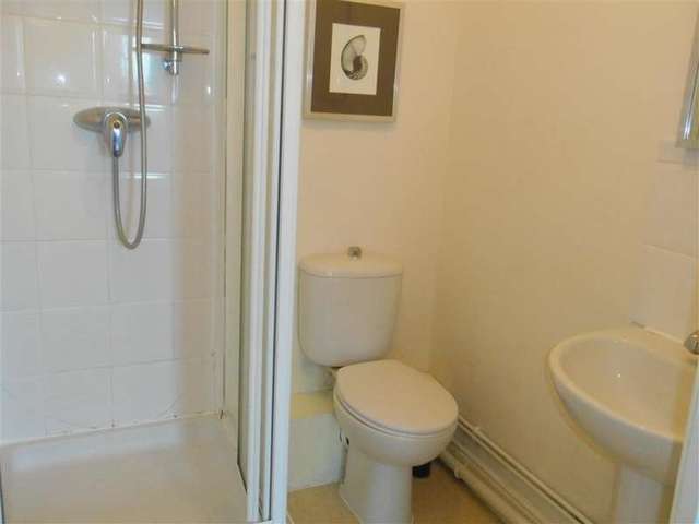  Image of 2 bedroom Apartment for sale in Eastern Avenue Ilford IG2 at Newbury Park Ilford Ilford, IG2 6LQ
