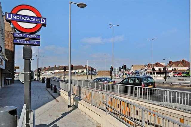  Image of 2 bedroom Apartment for sale in Eastern Avenue Ilford IG2 at Newbury Park Ilford Ilford, IG2 6LQ