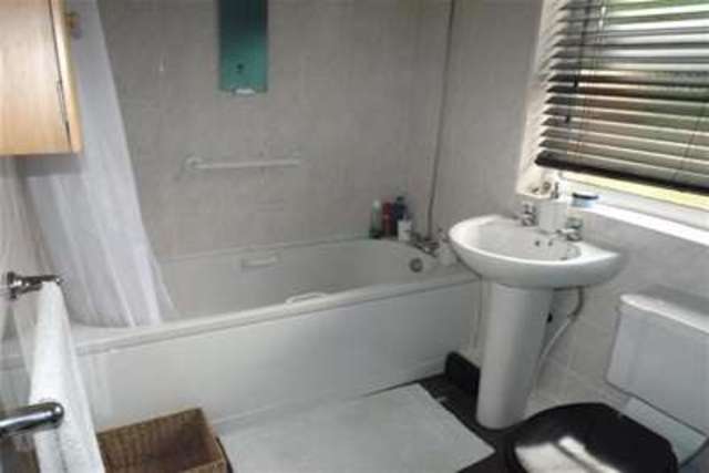  Image of 4 bedroom Detached house to rent in Edmund Road Sheffield S2 at Sheffield, S2 4EN