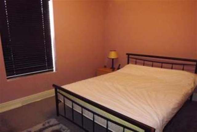  Image of 4 bedroom Detached house to rent in Edmund Road Sheffield S2 at Sheffield, S2 4EN
