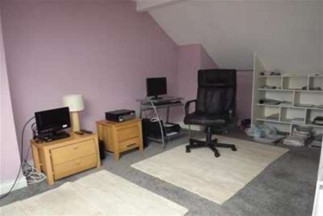  Image of 4 bedroom Detached house to rent in Edmund Road Sheffield S2 at Sheffield, S2 4EN