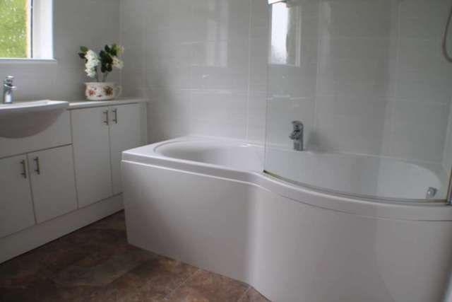  Image of 3 bedroom Bungalow for sale in Eldin Place Elderslie Johnstone PA5 at Eldin Place Elderslie Johnstone, PA5 9HN