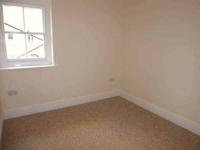  Image of 2 bedroom Flat for sale in Stramongate Kendal LA9 at Kendal Cumbria, LA9 4BD