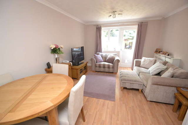  Image of 2 bedroom End of Terrace for sale in Ellenborough Close Thorley Bishop