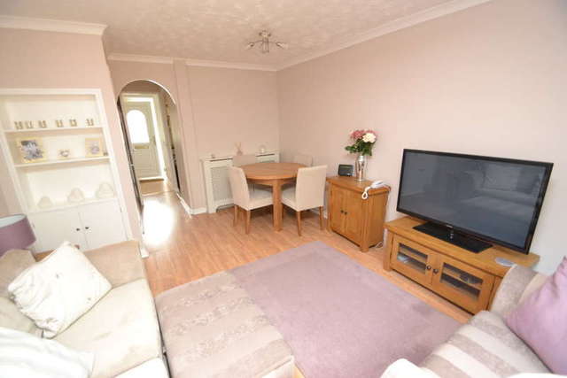  Image of 2 bedroom End of Terrace for sale in Ellenborough Close Thorley Bishop