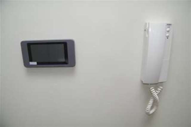  Image of 2 bedroom Flat to rent in High Street London N14 at London, N14 6LB