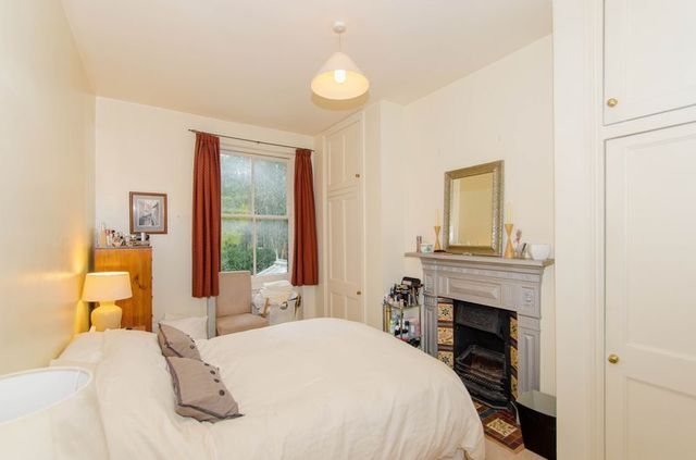  Image of 2 bedroom Flat for sale in Essendine Road London W9 at Essendine Road  London, W9 2LX
