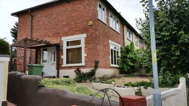  Image of 3 bedroom Terraced house to rent in Fairfield Square Cosham Portsmouth PO6 at Fairfield Square  Portsmouth, PO6 3JS