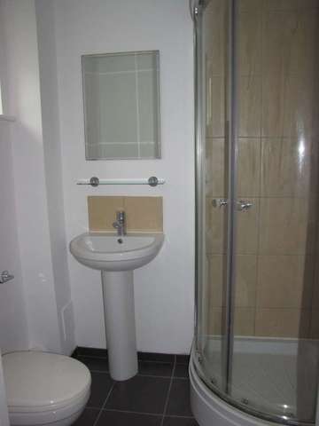  Image of 2 bedroom Flat to rent in Waterworks Road Farlington Portsmouth PO6 at Farlington Portsmouth Hampshire, PO6 1NJ