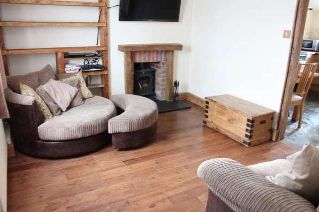  Image of 2 bedroom Terraced house to rent in Feniton Honiton EX14 at Feniton Honiton Devon, EX14 3DE