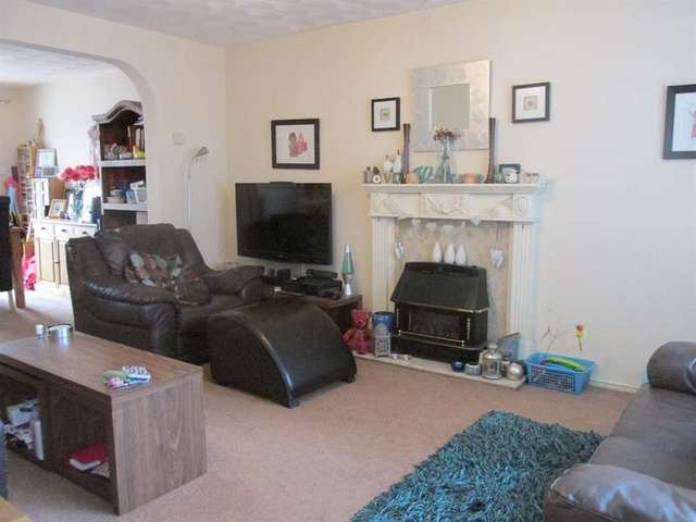  Image of 3 bedroom Detached house for sale in Ffordd Eira Gorseinon Swansea SA4 at Gorseinon Swansea Swansea, SA4 4PG