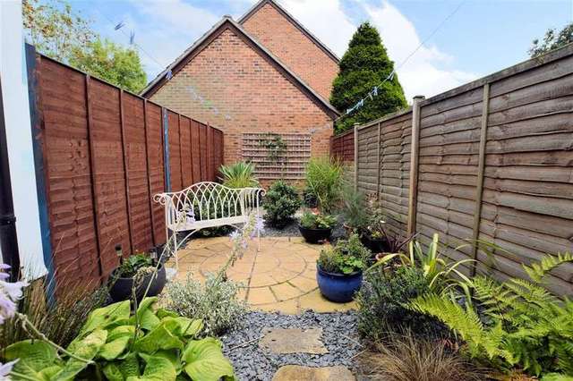  Image of 1 bedroom Semi-Detached house for sale in Field Close Burghfield Common Reading RG7 at Burghfield Common  Reading, RG7 3YZ
