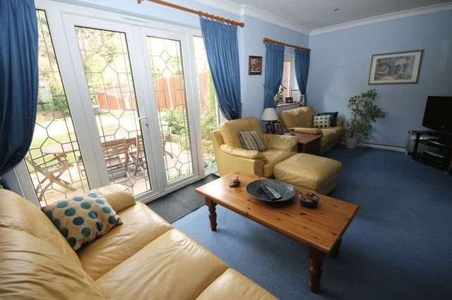  Image of 4 bedroom Detached house for sale in Fontayne Avenue Chigwell IG7 at Fontayne Avenue  Chigwell, IG7 5HB