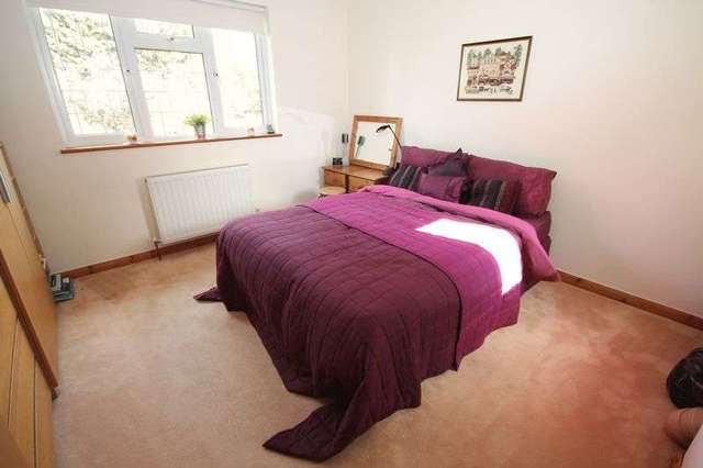  Image of 4 bedroom Detached house for sale in Fontayne Avenue Chigwell IG7 at Fontayne Avenue  Chigwell, IG7 5HB