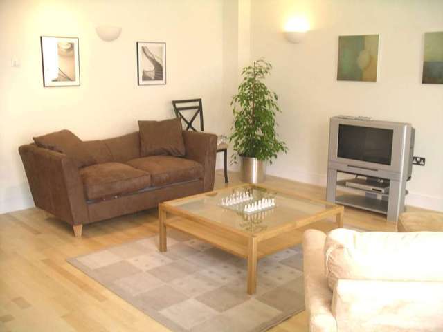  Image of 2 bedroom Apartment for sale in St. Nicholas Court Ipswich IP1 at Friars Street  Ipswich, IP1 1TG