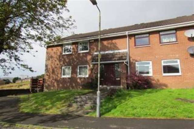  Image of 2 bedroom Flat to rent in Gateside Grove Greenock PA16 at Greenock, PA16 7DF