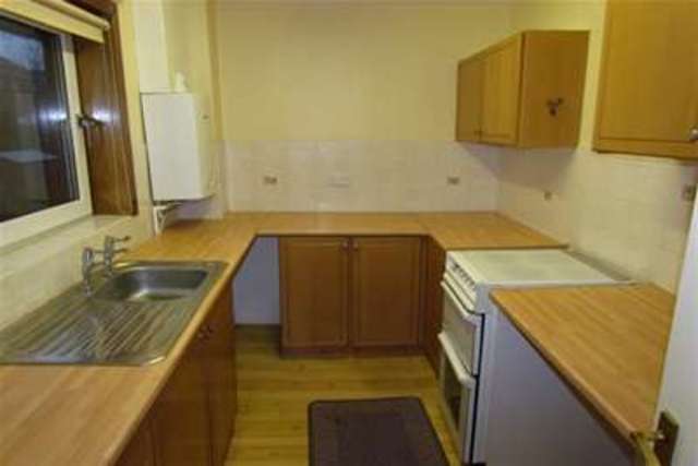  Image of 2 bedroom Flat to rent in Gateside Grove Greenock PA16 at Greenock, PA16 7DF